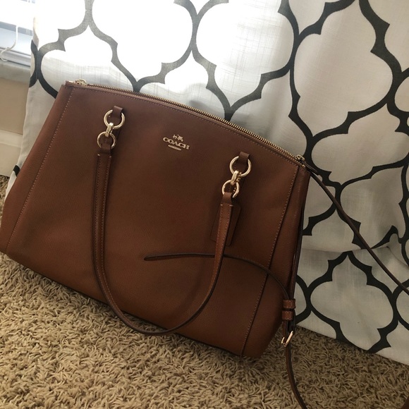 Large Coach purse - Picture 3 of 3